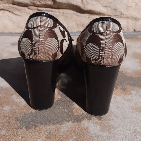 Coach Iyana 8.5 brown pattern wedge heels - Picture 4 of 10